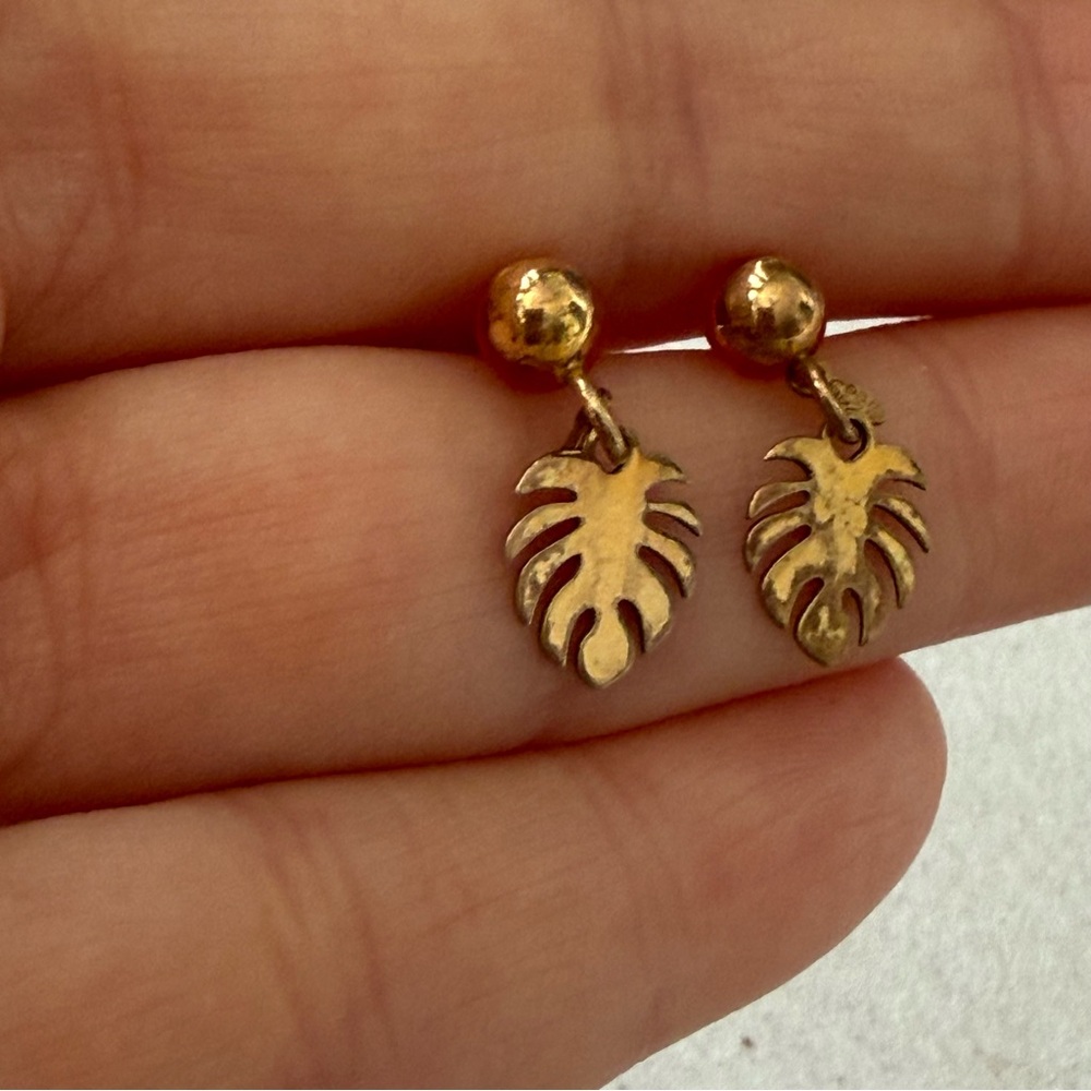 925 Silver Monstera Leaf Stud Earrings